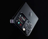 Next-Generation Folding Smartphone Concepts Image 3