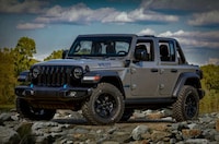 Off-Road Plug-In Hybrid SUVs Image 1
