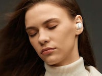 Balanced Dynamic Audio Earbuds Image 3