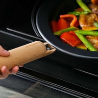 Detachable Handle Pan Plates Image 6