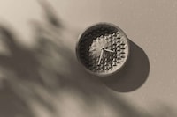 Dynamic Shadow Wall Clocks Image 3