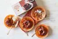 Sticky Pumpkin-Infused Cakes Image 1