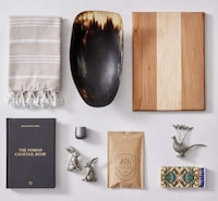 Luxurious Dining Party Sets Image 1