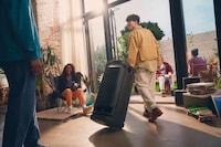 9-Drive Tower-Like Party Speakers Image 1