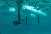 Balanced Hydrofoil Watercraft Image 8