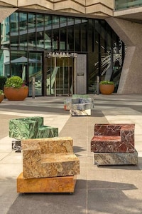 Swivelling Marbled Chairs Image 2
