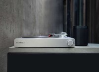Wirelessly Enabled Record Players Image 4