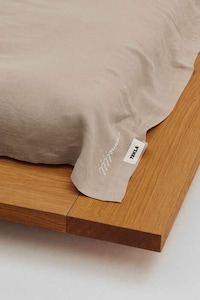 Minimalist Linen Bedding Image 5