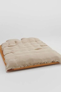 Minimalist Linen Bedding Image 6