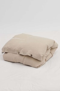 Minimalist Linen Bedding Image 7