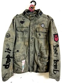 Stunning Artist-Led Fashion Collections Image 7