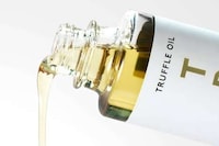 Luxurious White Truffle Oils Image 3