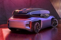Shapeshifting Interior Electric Vehicles Image 5