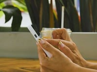 Self-Cleaning Smartphone Cases Image 6