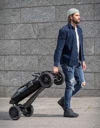 Full-Tilt Steering Scooters Image 3