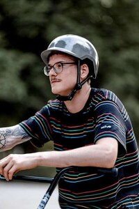 360&deg; Reflective Pedelec Helmet Image 1