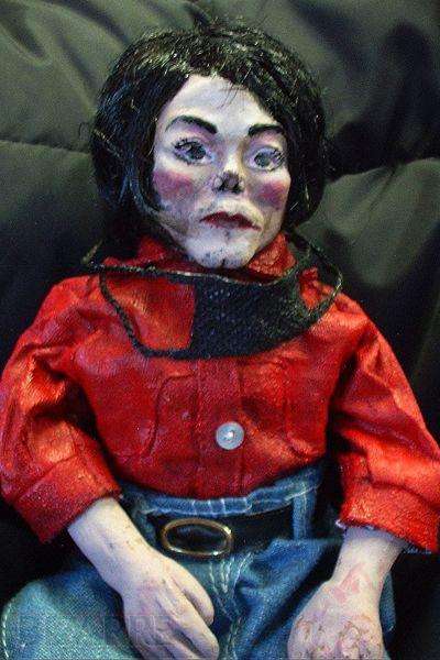 Macabre Figurines