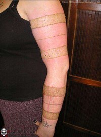 Creative Scar Cover Ups Image 5