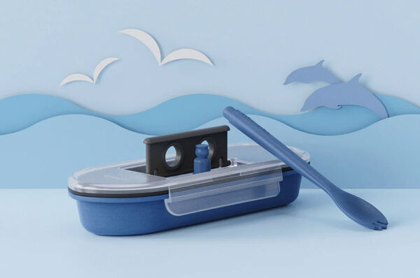 Ship-Like Food Containers