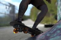 Carbon Fiber Electric Skateboards Image 4