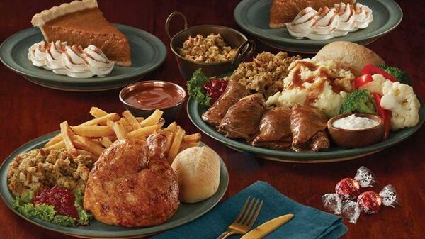 Thanksgiving-Themed Restaurant Meals
