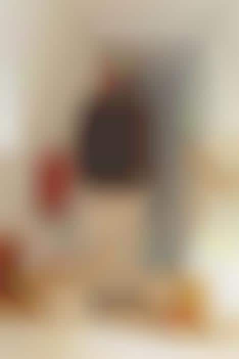 Versatile Graphic Fall Knitwear