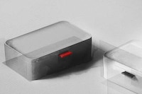 Anti-Clutter Technology Chargers Image 8