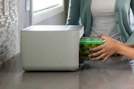 Rubbermaid's Breakthrough Innovation In Food Storage Extends The Life Of  Produce