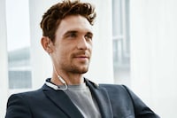 Luxurious Jewelry-Like Headphones Image 1