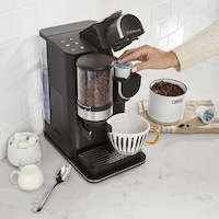 Grinder-Equipped Coffee Makers Image 5