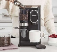 Grinder-Equipped Coffee Makers Image 7