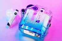 Sci-Fi-Inspired Earbuds Image 8