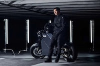 Angular Futuristic Electric Motorcycles Image 8