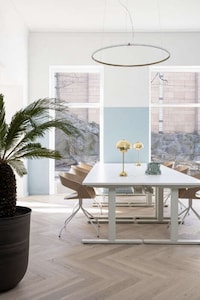 Balanced Office Facilities Image 2