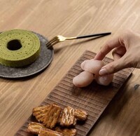 Vegetarian Japanese Snack Boxes Image 6