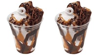 Crunchy Brownie Candy Sundaes Image 1