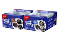 White Chocolate-Stuffed Cakes