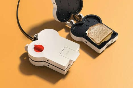 Self-Referential Sandwich Makers