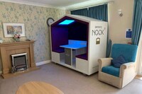 Psychologically Supportive Work Pods Image 8