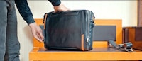 Chic Modular Travel Bags Image 4