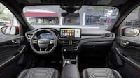 Well-Equipped PHEV SUVs Image 4
