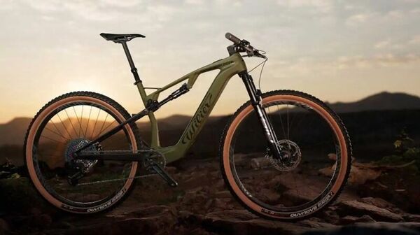 Lightweight Hybrid Bicycles