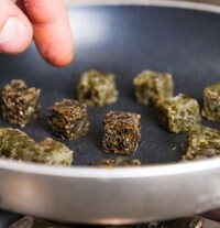 Frozen Seaweed Cubes Image 1