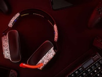 Nostalgic Gaming Headsets Image 4