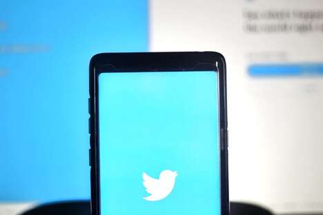 Integrated NFT Tweets