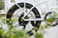 Flagship Foldable E-Bikes Image 4