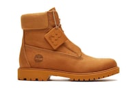 Sustainable Winter-Ready Footwear Image 5