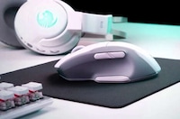 Featherlight Gamer Mouses Image 1