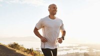 Affordable Sports Earbuds Image 4