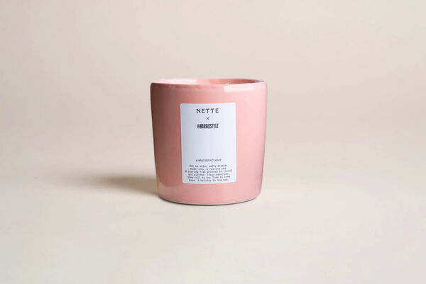 Sunny Beach-Themed Candles